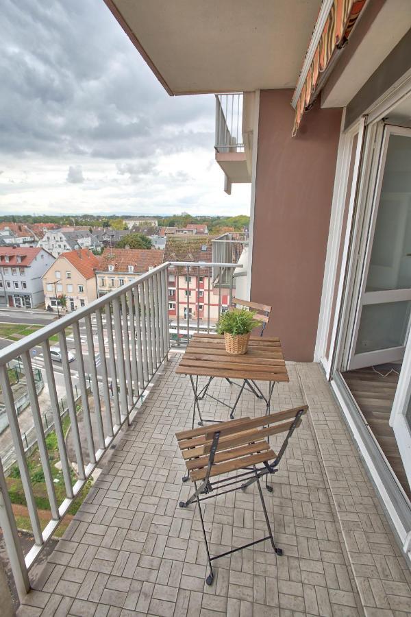 Strasbourg Urban Chic Cathedral View - Parking, Tram, 8 Min City Center المظهر الخارجي الصورة